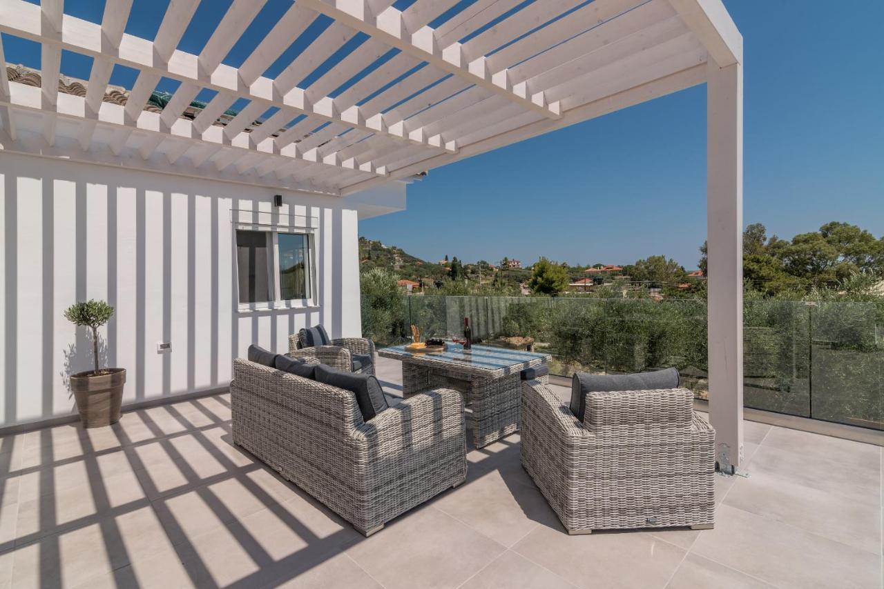 Vilă Maridenia - Family Escape With Private Pool, By Zantewize Lithakia (Zakynthos)